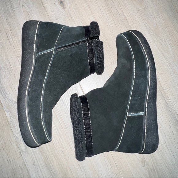 Lands End Suede Fleece Lined Booties - Picture 2 of 7